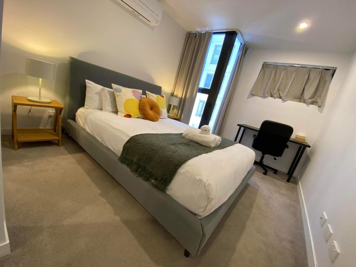 2 Bed 2 Bath Luxury Apartment In Braddon Canberra - Free Heated Pool, Gym, Parking Ngoại thất bức ảnh